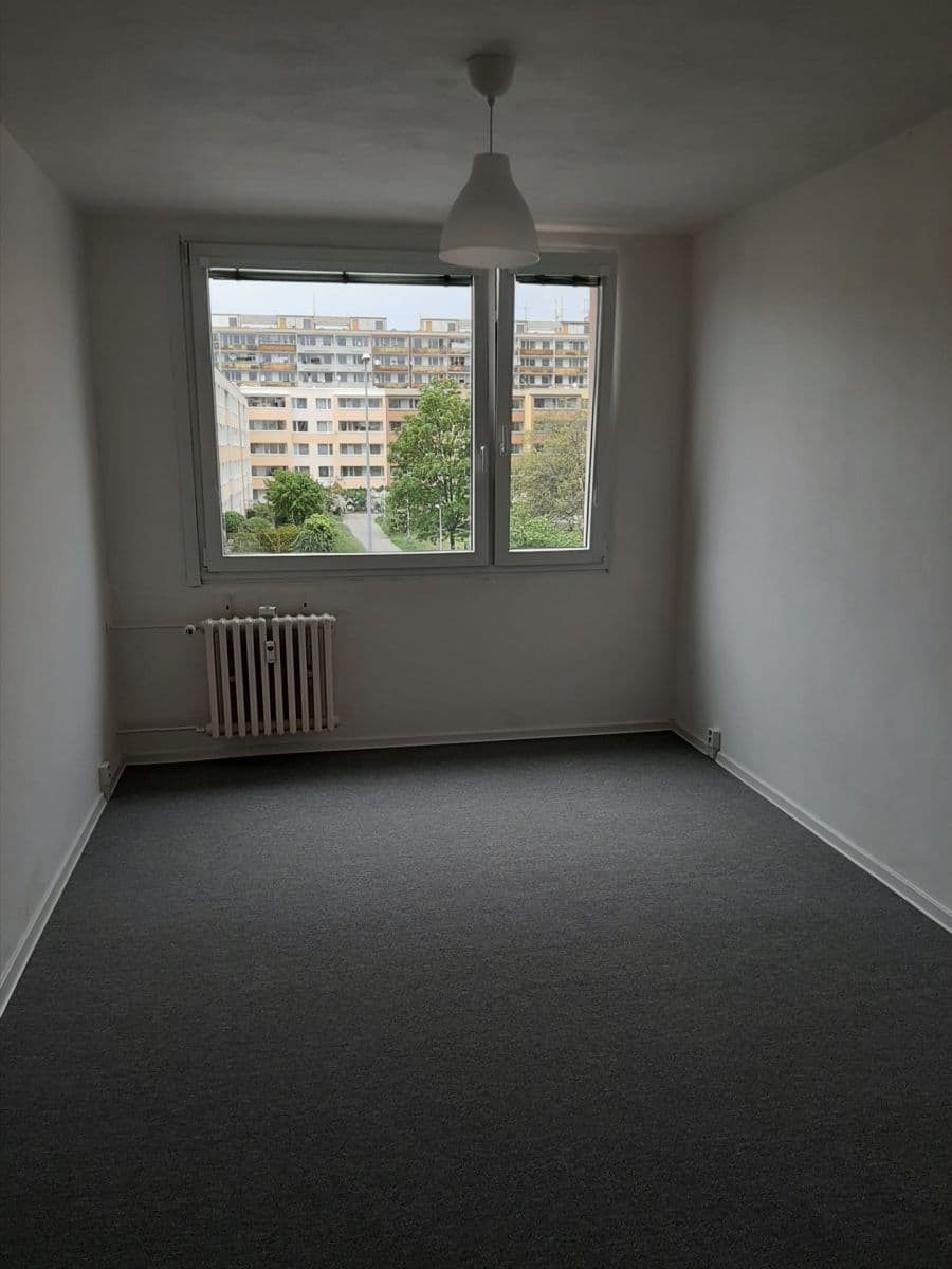 3 bedroom flat to rent, 76 m², Na Rovnosti, Prague, Prague 3 bedroom flat to rent, 76 m², Na Rovnosti, Prague, Prague