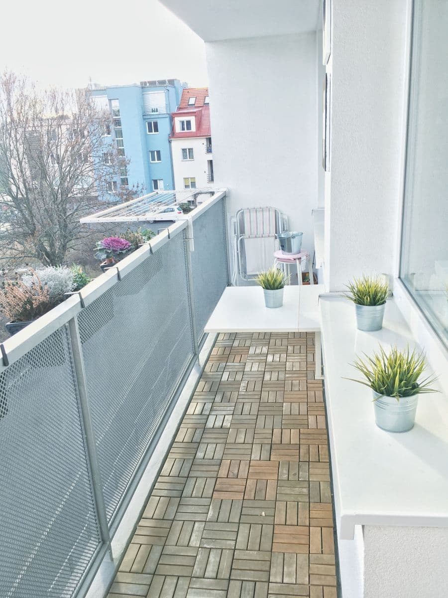 1 bedroom with open-plan kitchen flat to rent, 59 m², Psárská, Prague, Prague 1 bedroom with open-plan kitchen flat to rent, 59 m², Psárská, Prague, Prague
