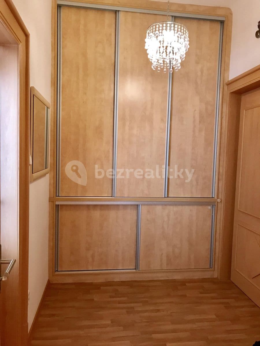 1 bedroom with open-plan kitchen flat to rent, 55 m², Tučkova, Brno, Jihomoravský Region 1 bedroom with open-plan kitchen flat to rent, 55 m², Tučkova, Brno, Jihomoravský Region