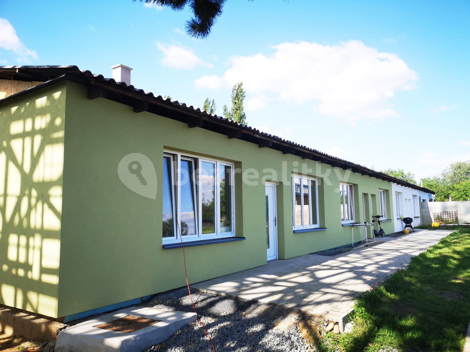 Studio flat to rent, 30 m², Dolní Kasárna, Klecany, Středočeský Region Studio flat to rent, 30 m², Dolní Kasárna, Klecany, Středočeský Region