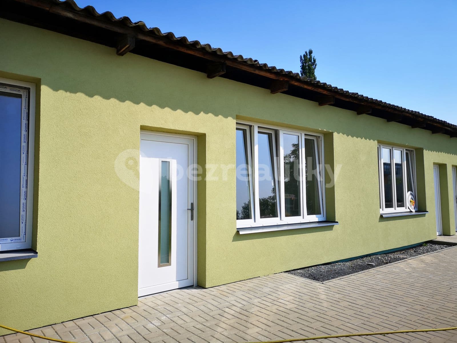 Studio flat to rent, 30 m², Dolní Kasárna, Klecany, Středočeský Region Studio flat to rent, 30 m², Dolní Kasárna, Klecany, Středočeský Region