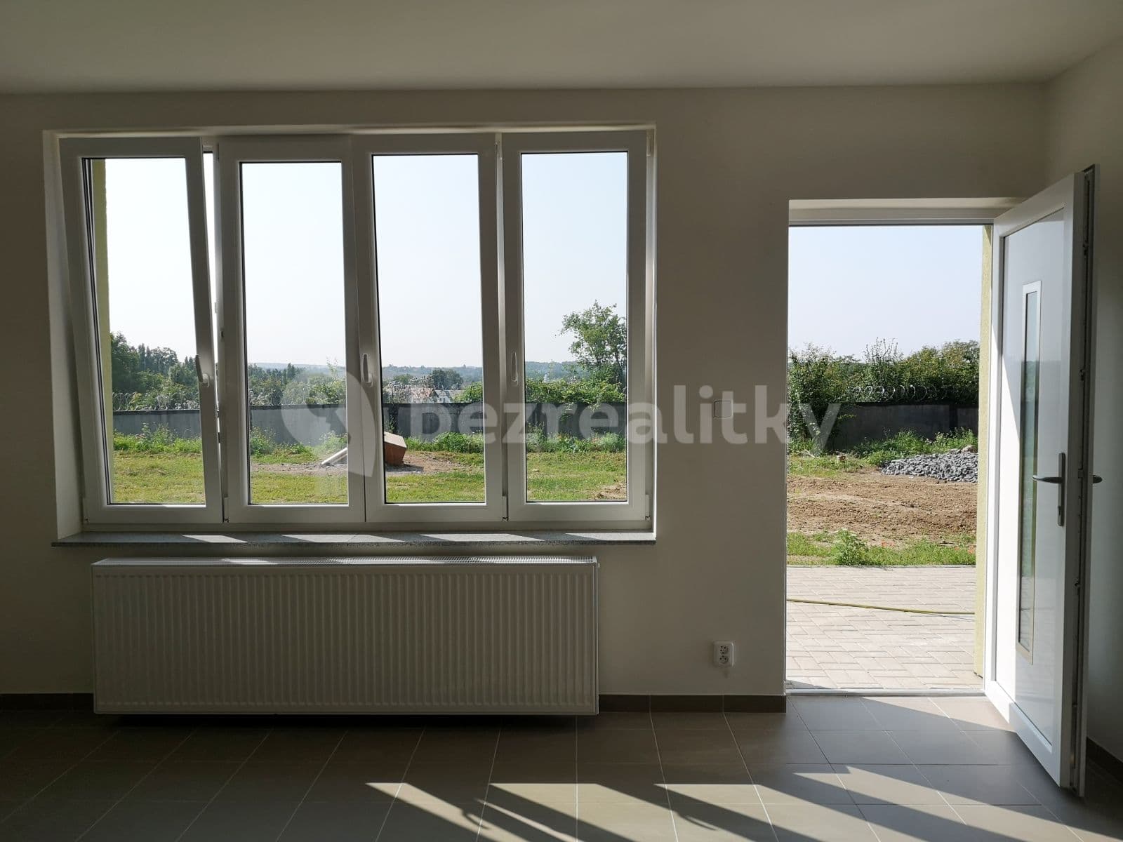 Studio flat to rent, 30 m², Dolní Kasárna, Klecany, Středočeský Region Studio flat to rent, 30 m², Dolní Kasárna, Klecany, Středočeský Region