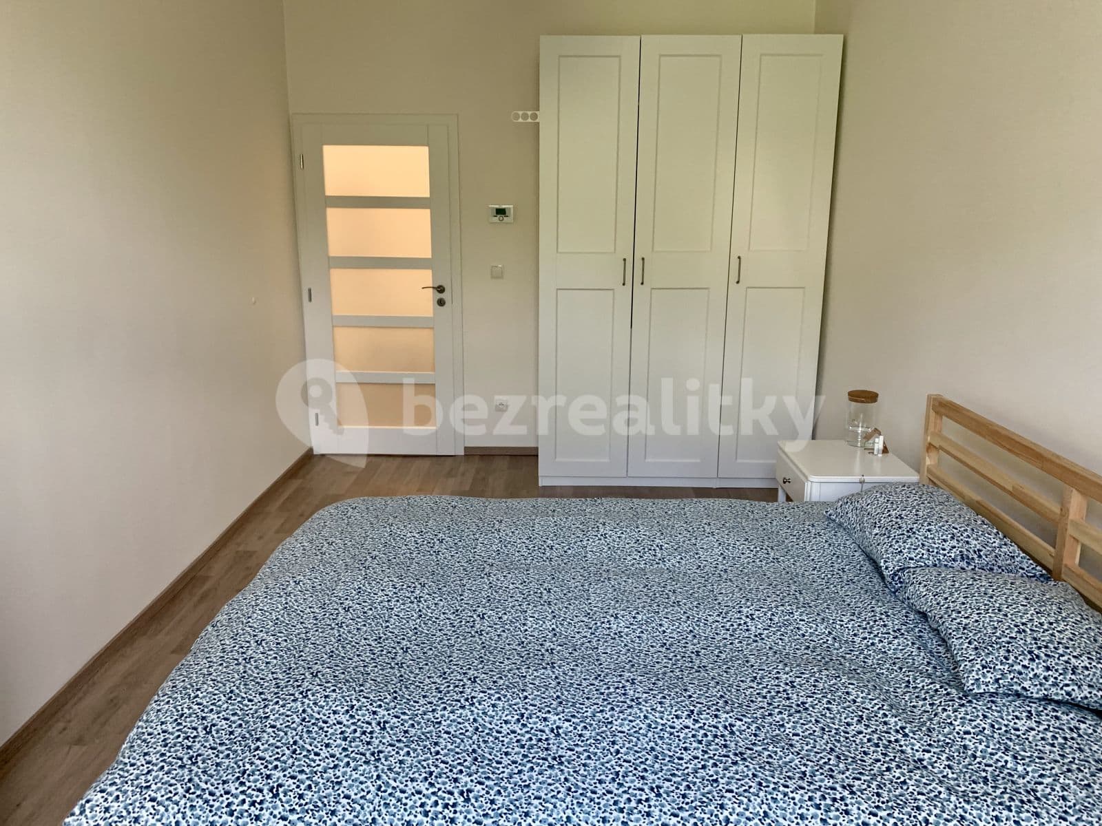 1 bedroom with open-plan kitchen flat to rent, 45 m², Mojmírova, Prague, Prague 1 bedroom with open-plan kitchen flat to rent, 45 m², Mojmírova, Prague, Prague