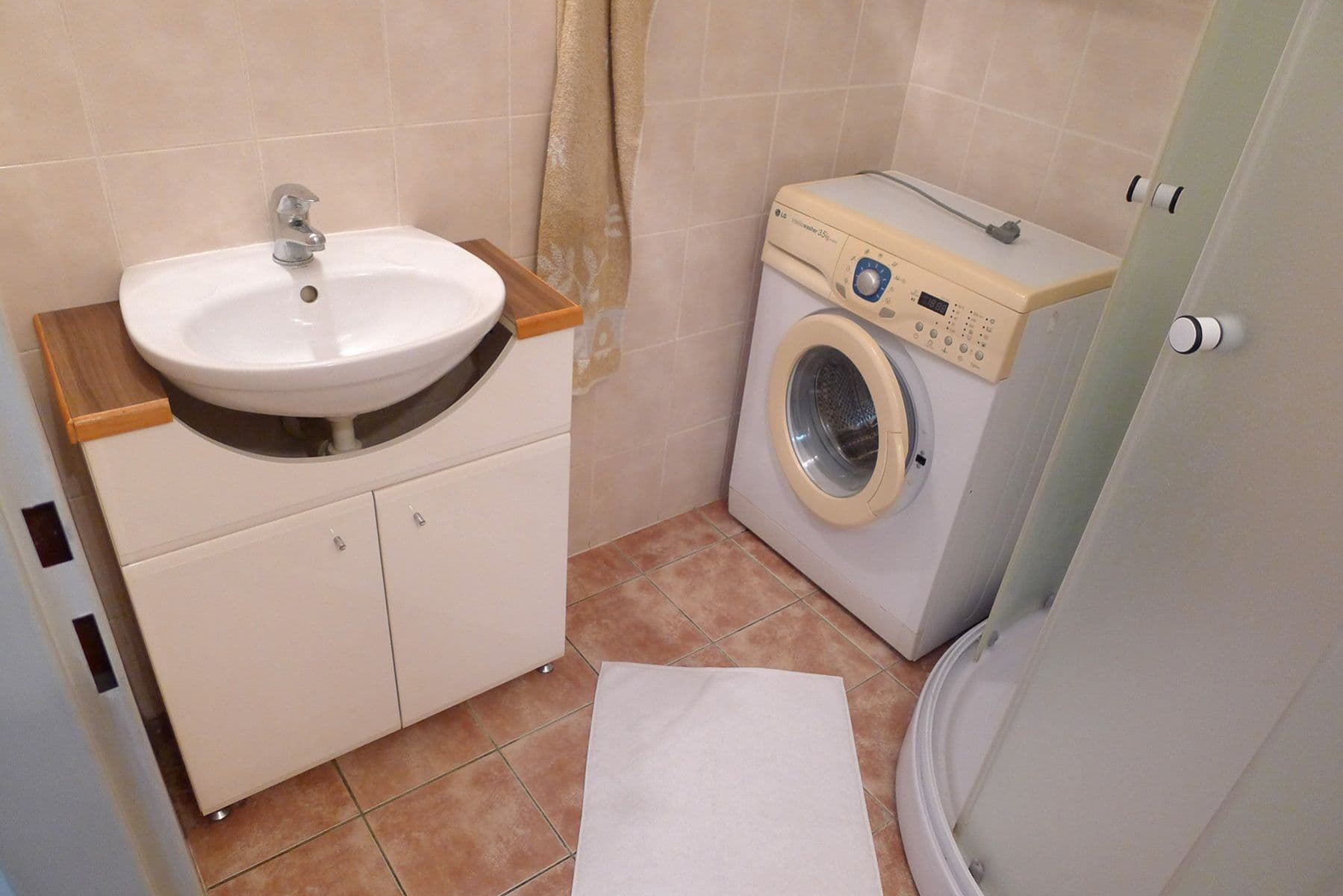 Studio flat to rent, 24 m², třída Generála Píky, Brno, Jihomoravský Region Studio flat to rent, 24 m², třída Generála Píky, Brno, Jihomoravský Region