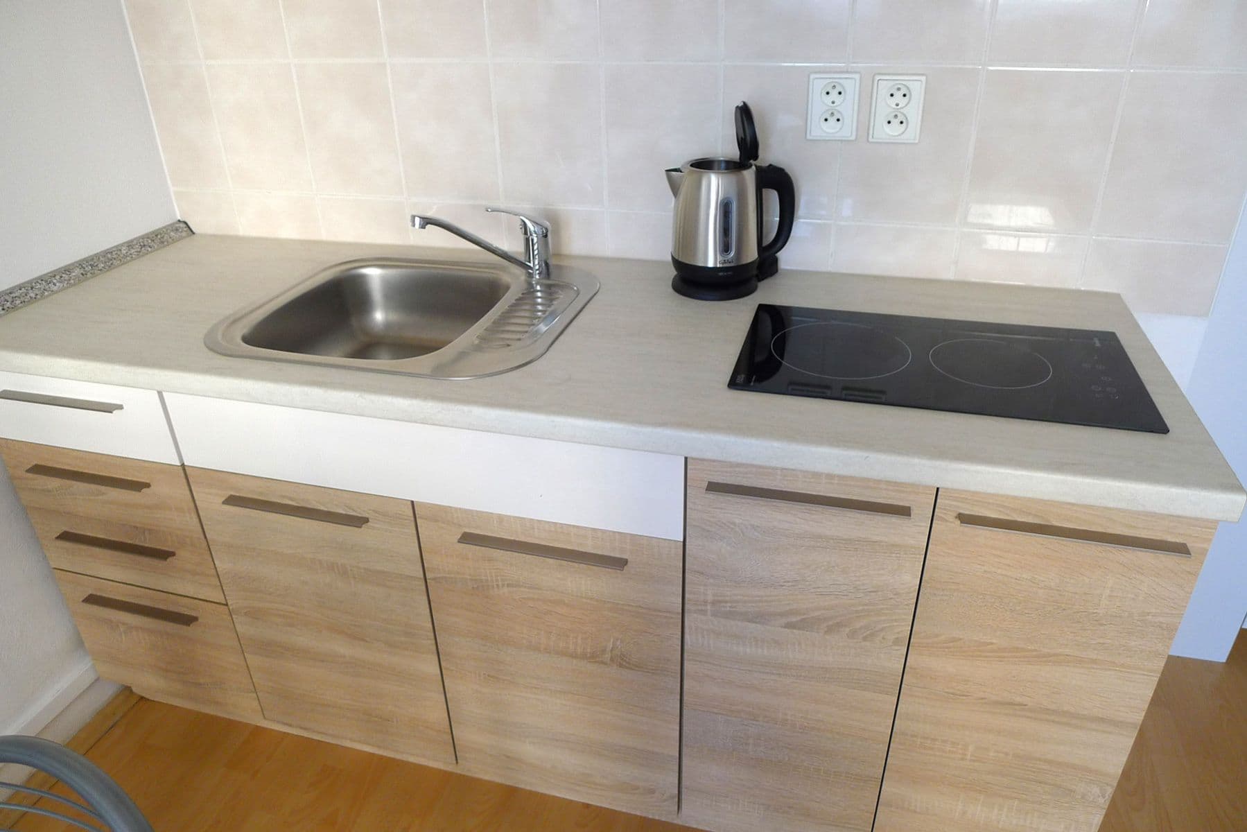 Studio flat to rent, 24 m², třída Generála Píky, Brno, Jihomoravský Region Studio flat to rent, 24 m², třída Generála Píky, Brno, Jihomoravský Region