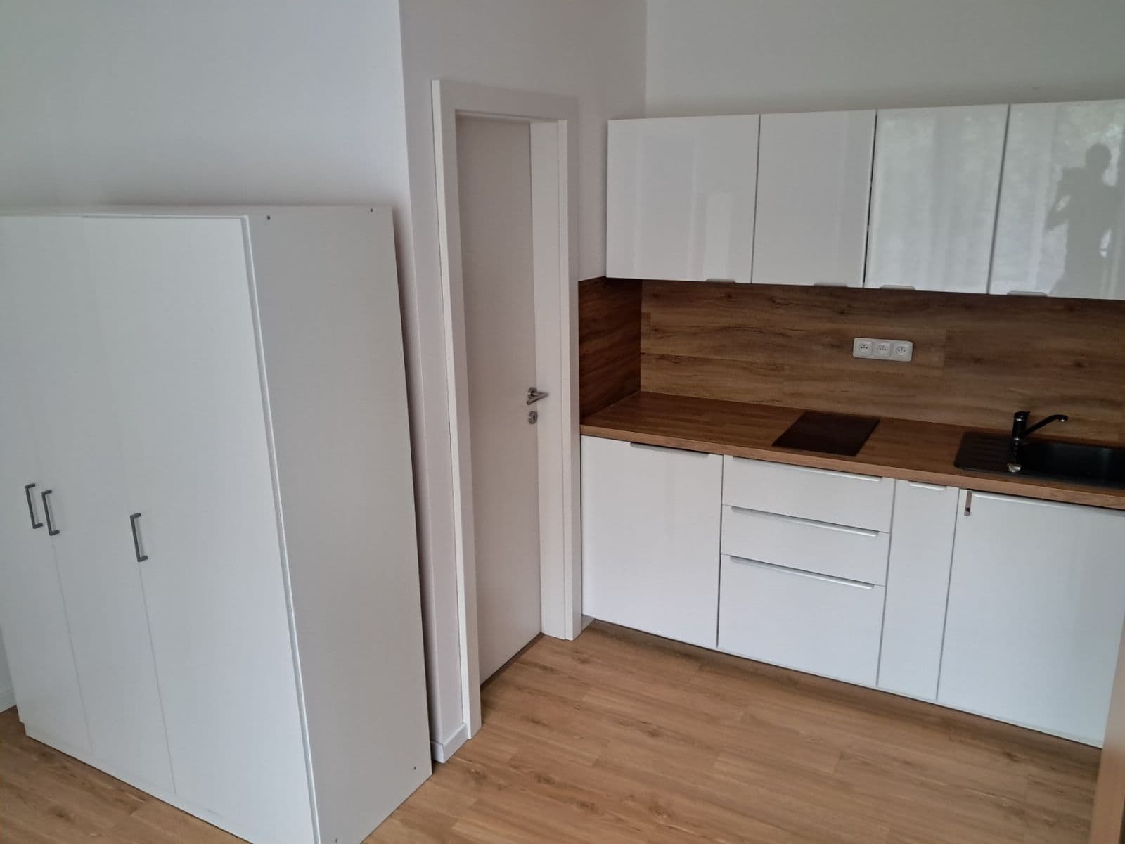 Studio flat to rent, 22 m², Pod Kesnerkou, Prague, Prague Studio flat to rent, 22 m², Pod Kesnerkou, Prague, Prague