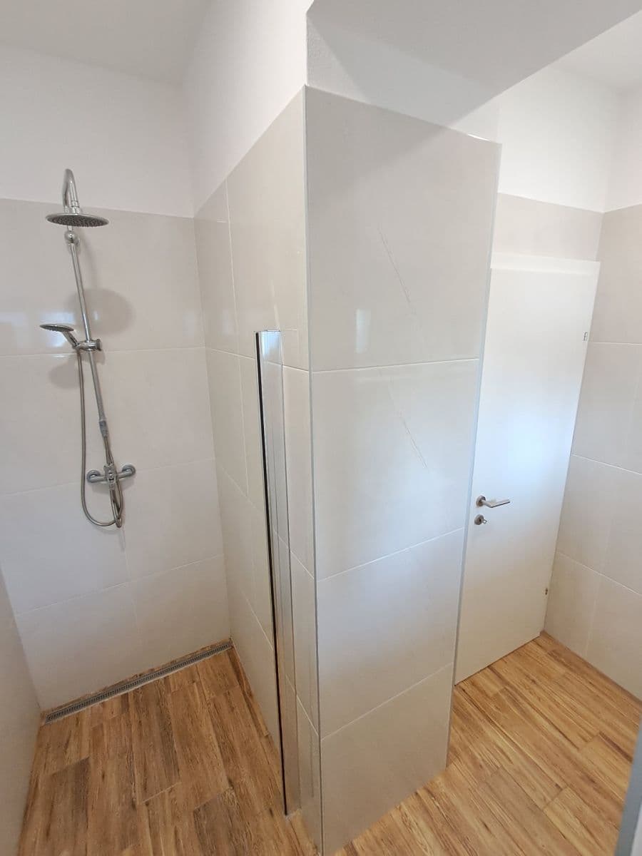 Studio flat to rent, 22 m², Pod Kesnerkou, Prague, Prague Studio flat to rent, 22 m², Pod Kesnerkou, Prague, Prague