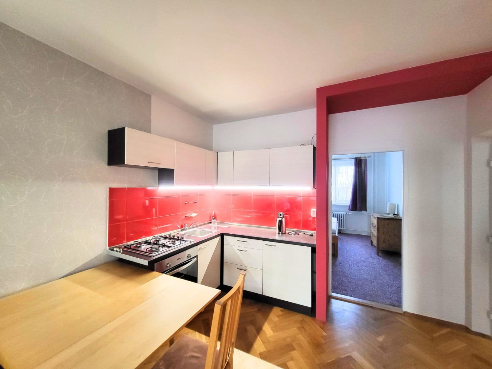 3 bedroom with open-plan kitchen flat to rent, 80 m², Nad Alejí, Prague, Prague 3 bedroom with open-plan kitchen flat to rent, 80 m², Nad Alejí, Prague, Prague