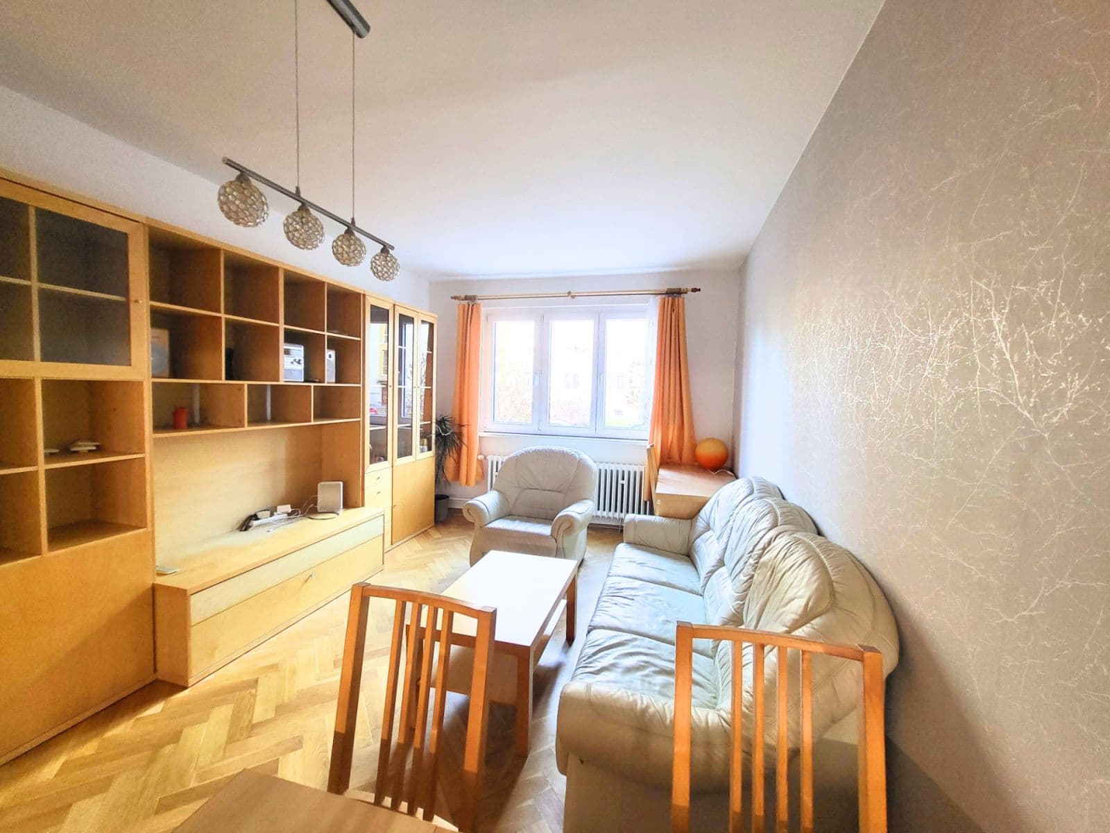 3 bedroom with open-plan kitchen flat to rent, 80 m², Nad Alejí, Prague, Prague 3 bedroom with open-plan kitchen flat to rent, 80 m², Nad Alejí, Prague, Prague