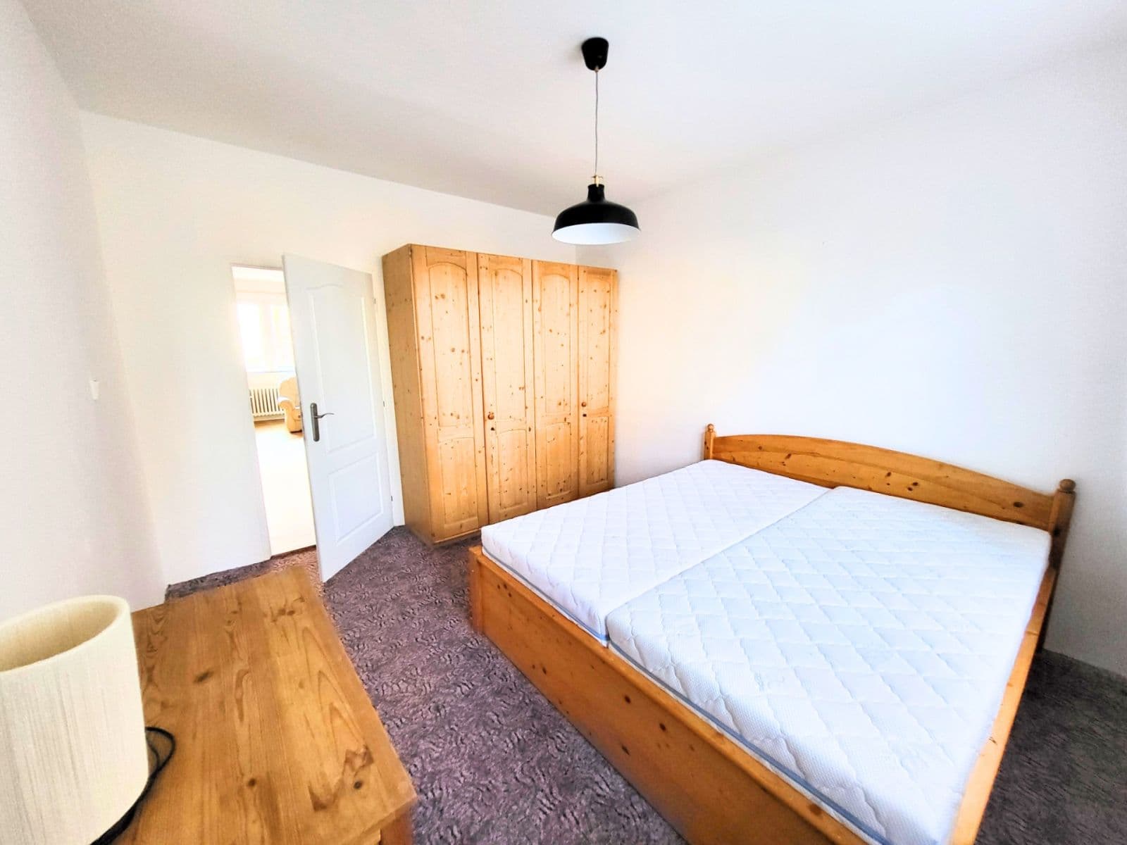 3 bedroom with open-plan kitchen flat to rent, 80 m², Nad Alejí, Prague, Prague 3 bedroom with open-plan kitchen flat to rent, 80 m², Nad Alejí, Prague, Prague