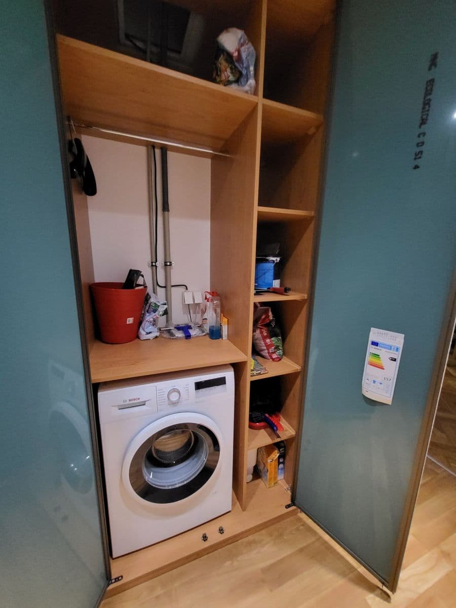 3 bedroom with open-plan kitchen flat to rent, 80 m², Nad Alejí, Prague, Prague 3 bedroom with open-plan kitchen flat to rent, 80 m², Nad Alejí, Prague, Prague