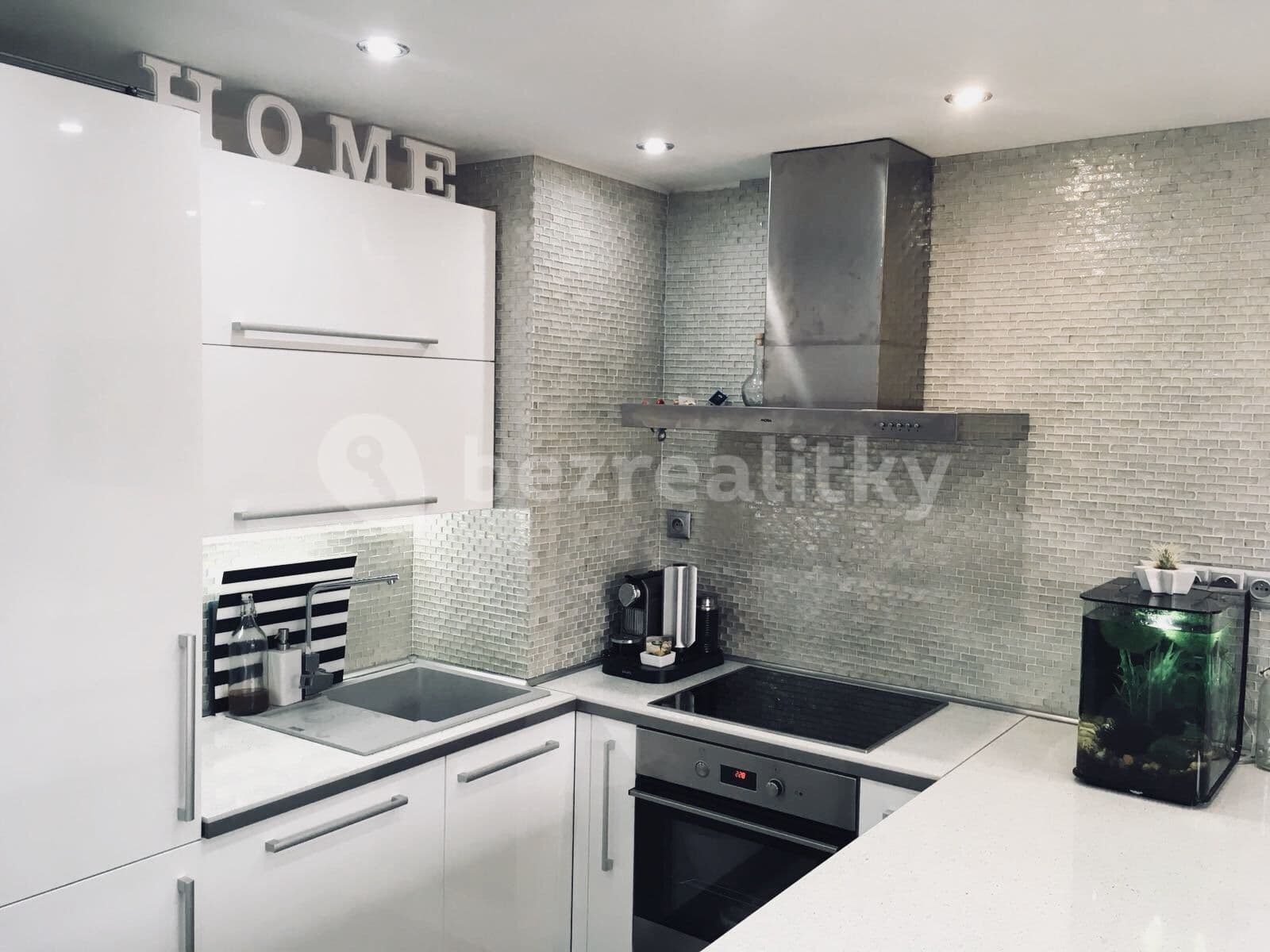 1 bedroom with open-plan kitchen flat to rent, 52 m², Sokolovská, Prague, Prague 1 bedroom with open-plan kitchen flat to rent, 52 m², Sokolovská, Prague, Prague