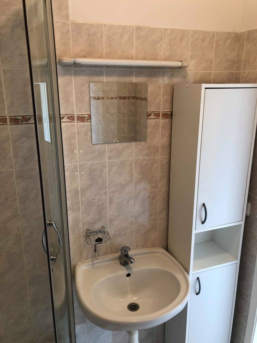 Studio flat to rent, 31 m², Rohožnická, Prague, Prague Studio flat to rent, 31 m², Rohožnická, Prague, Prague