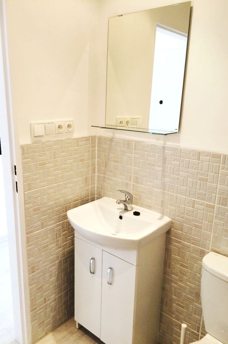 Studio flat to rent, 22 m², Lidická, Karlovy Vary, Karlovarský Region Studio flat to rent, 22 m², Lidická, Karlovy Vary, Karlovarský Region