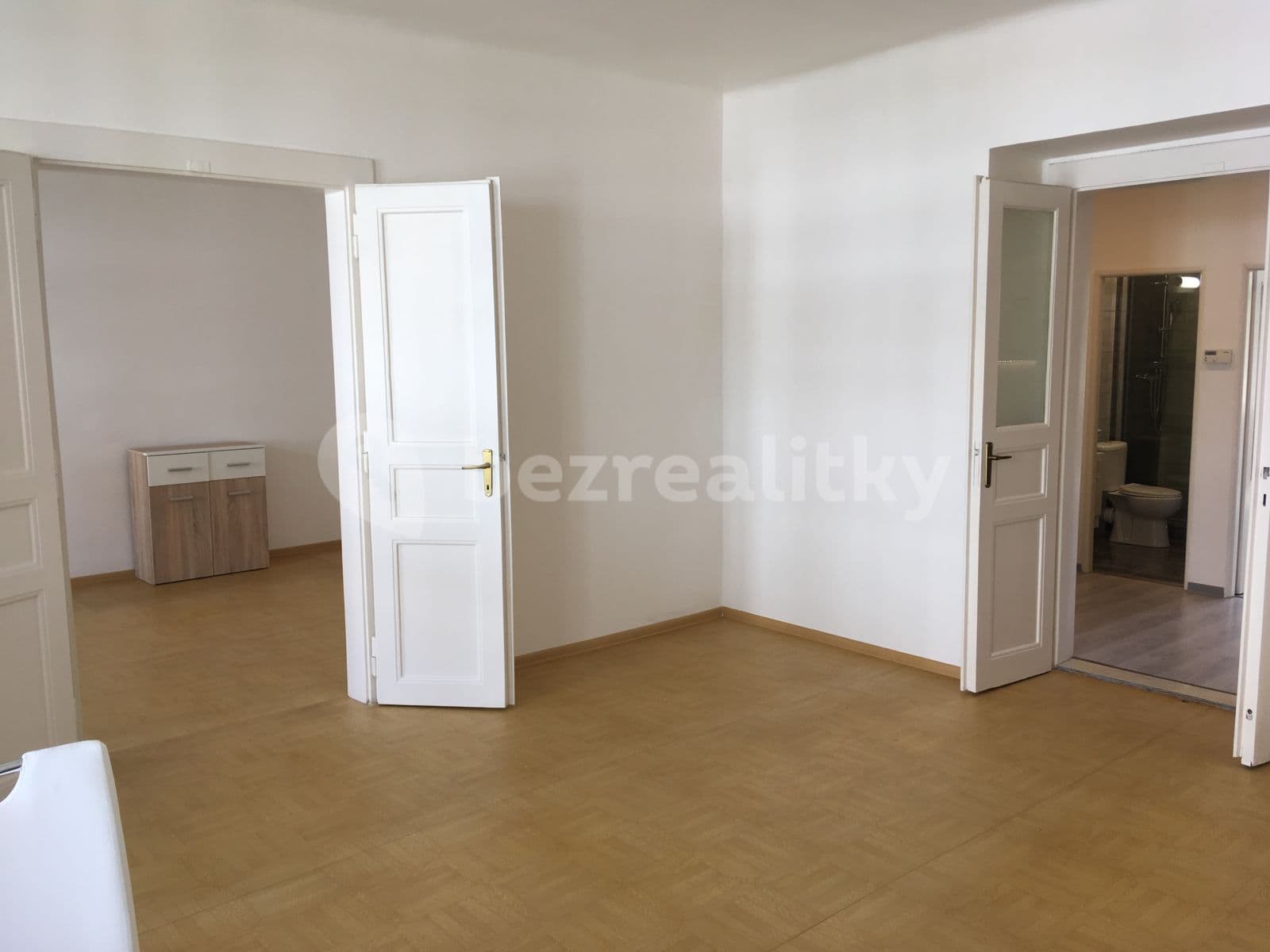 2 bedroom with open-plan kitchen flat to rent, 81 m², Belgická, Prague, Prague 2 bedroom with open-plan kitchen flat to rent, 81 m², Belgická, Prague, Prague