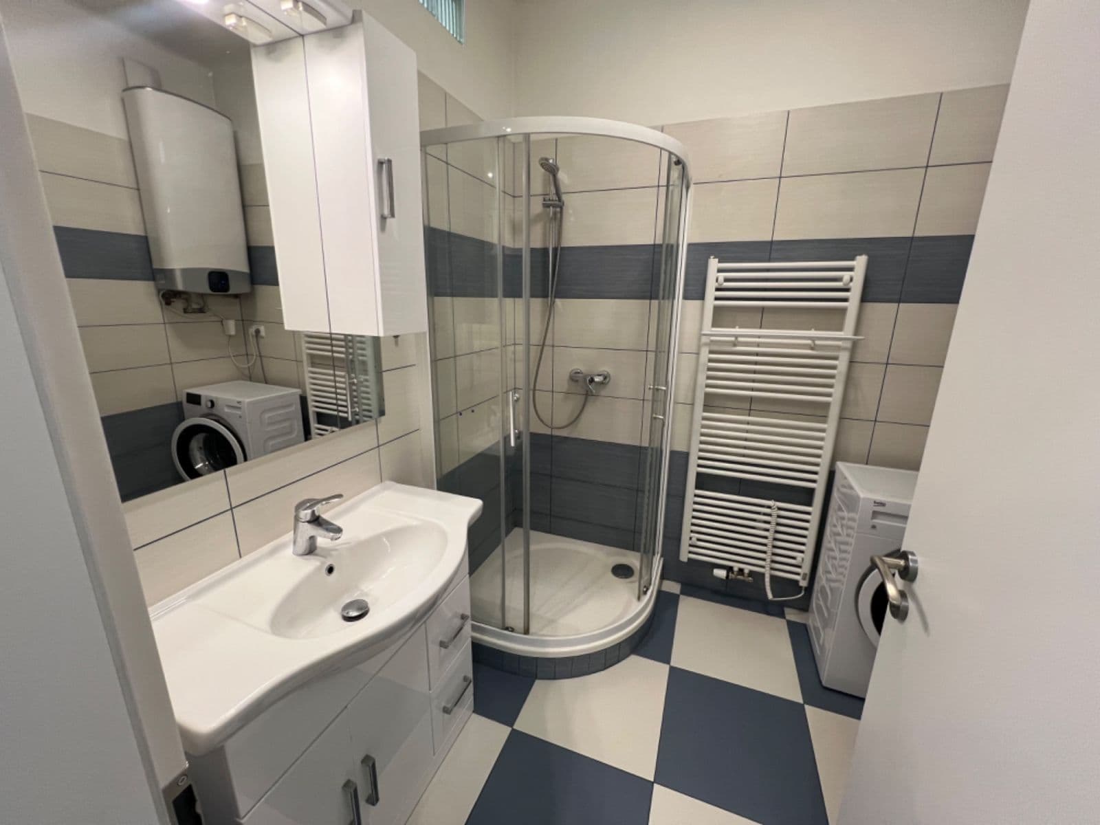 1 bedroom with open-plan kitchen flat to rent, 55 m², Letenské náměstí, Prague, Prague 1 bedroom with open-plan kitchen flat to rent, 55 m², Letenské náměstí, Prague, Prague