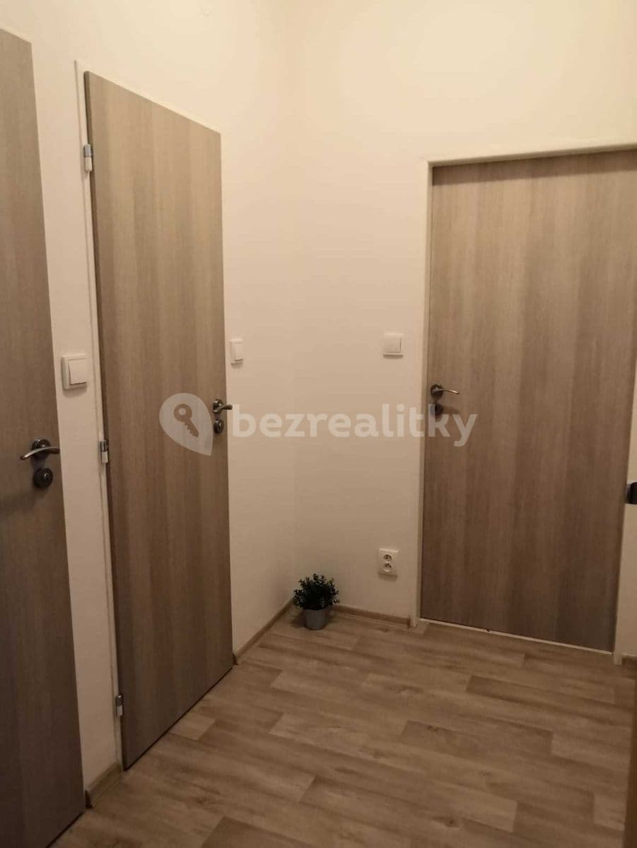 Studio flat to rent, 34 m², Na Fifejdách, Ostrava, Moravskoslezský Region