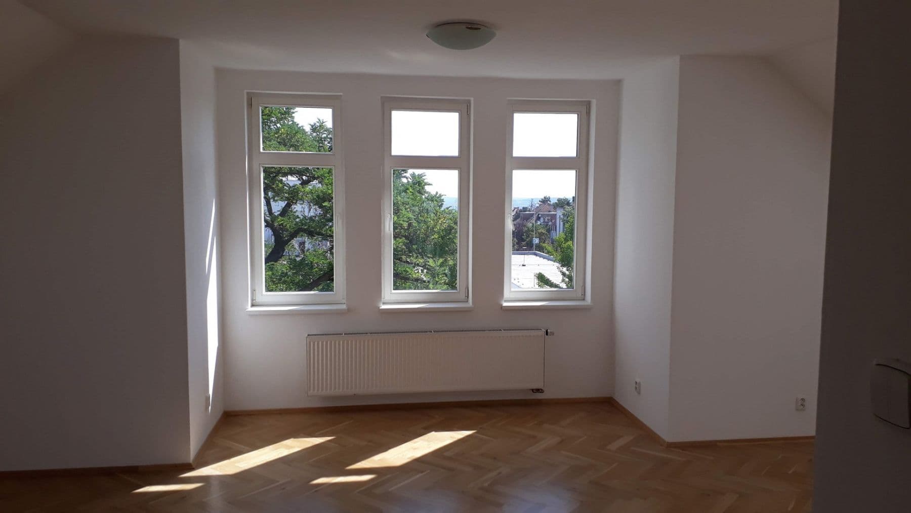 3 bedroom flat to rent, 104 m², Na Hanspaulce, Prague, Prague 3 bedroom flat to rent, 104 m², Na Hanspaulce, Prague, Prague