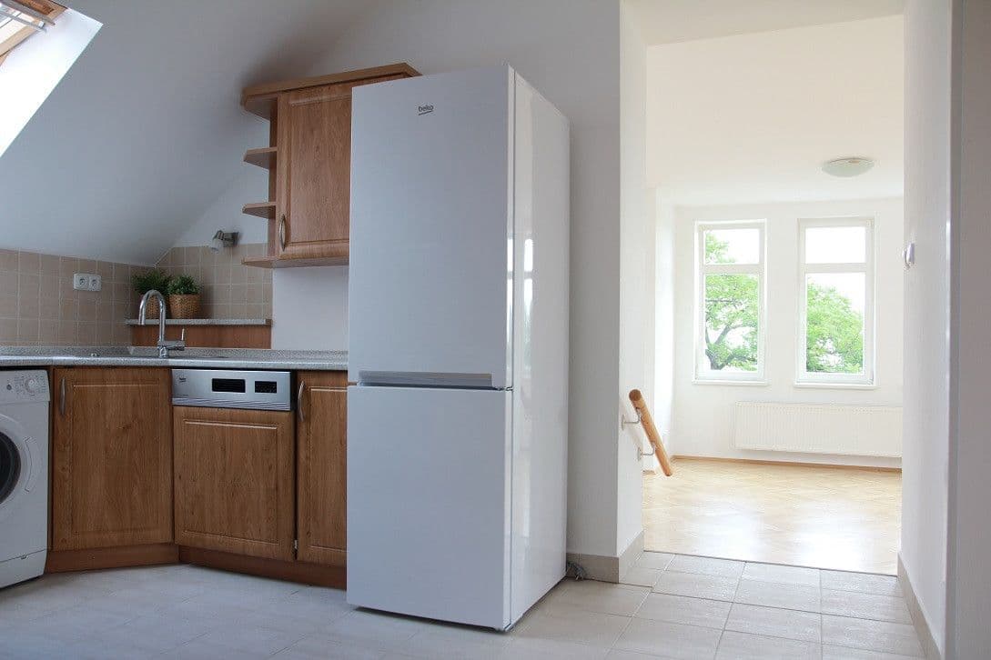 3 bedroom flat to rent, 104 m², Na Hanspaulce, Prague, Prague 3 bedroom flat to rent, 104 m², Na Hanspaulce, Prague, Prague