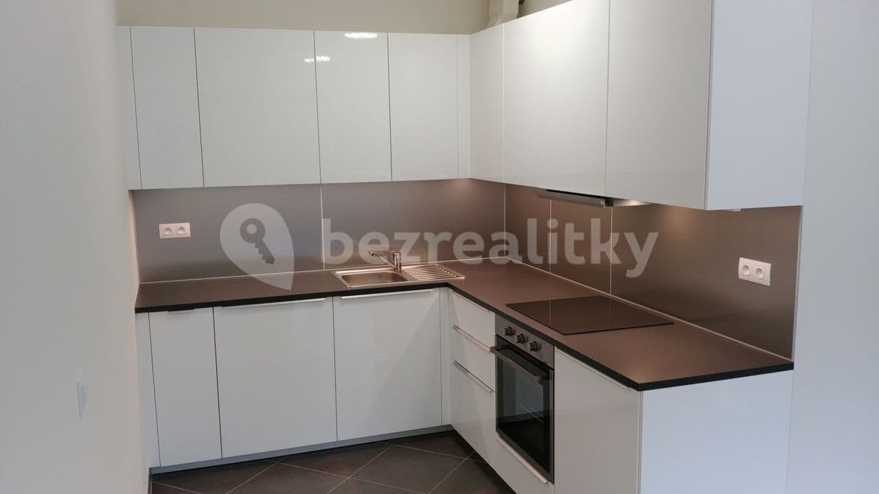 1 bedroom with open-plan kitchen flat to rent, 62 m², Modenská, Prague, Prague 1 bedroom with open-plan kitchen flat to rent, 62 m², Modenská, Prague, Prague