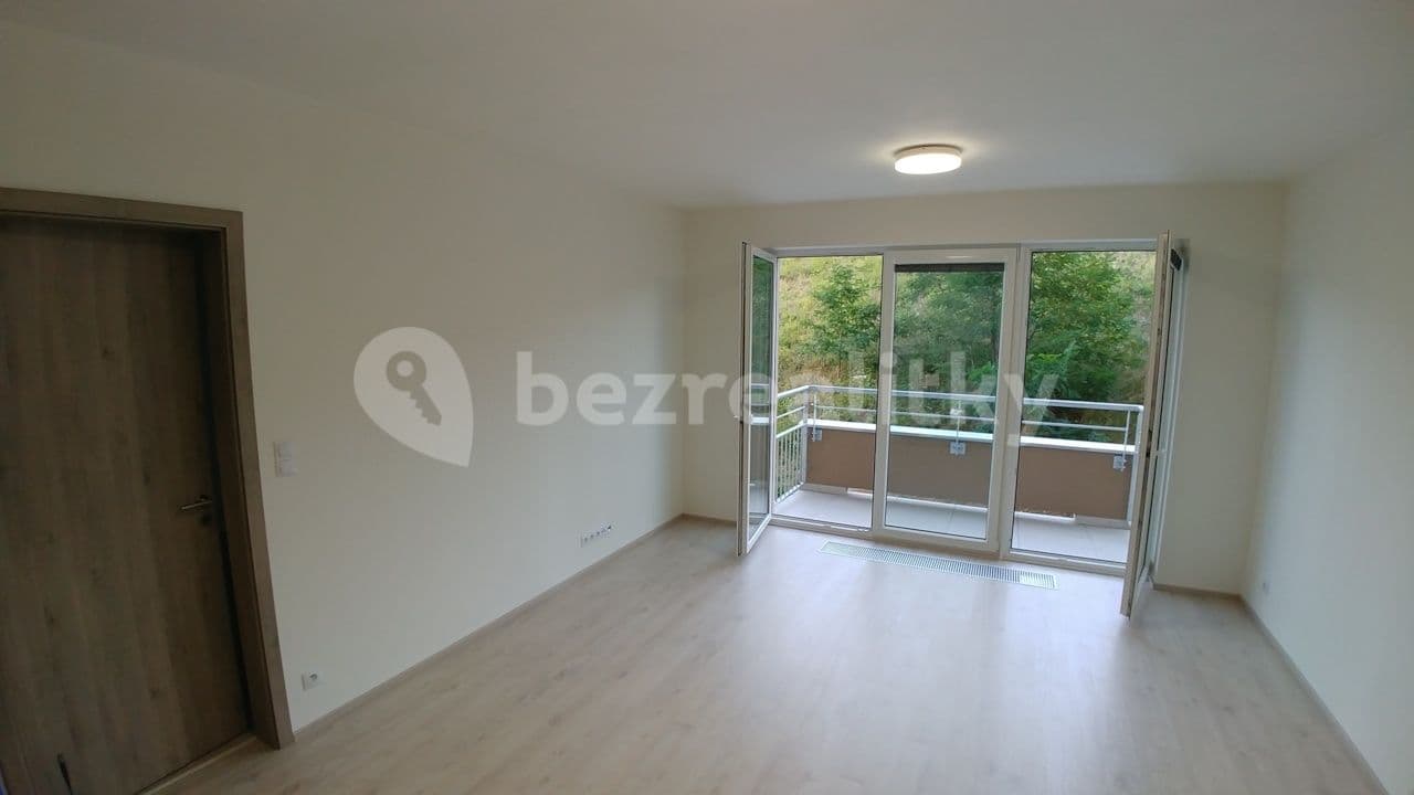 1 bedroom with open-plan kitchen flat to rent, 62 m², Modenská, Prague, Prague 1 bedroom with open-plan kitchen flat to rent, 62 m², Modenská, Prague, Prague