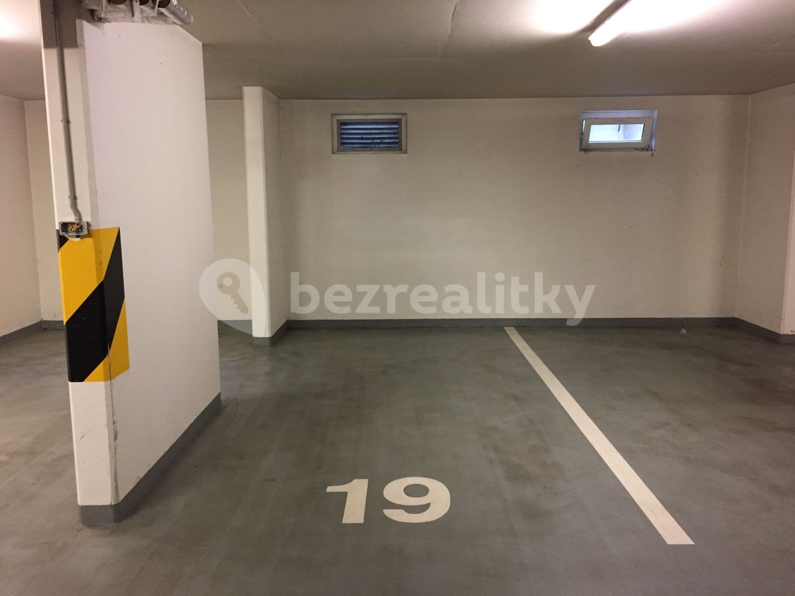 garage to rent, 20 m², Na Palouku, Prague, Prague garage to rent, 20 m², Na Palouku, Prague, Prague