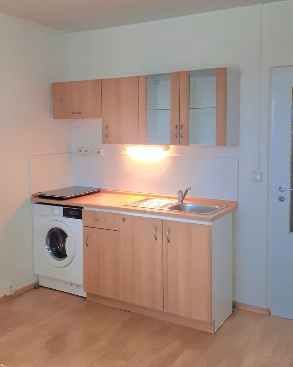 Studio flat to rent, 23 m², Kyselova, Prague, Prague Studio flat to rent, 23 m², Kyselova, Prague, Prague