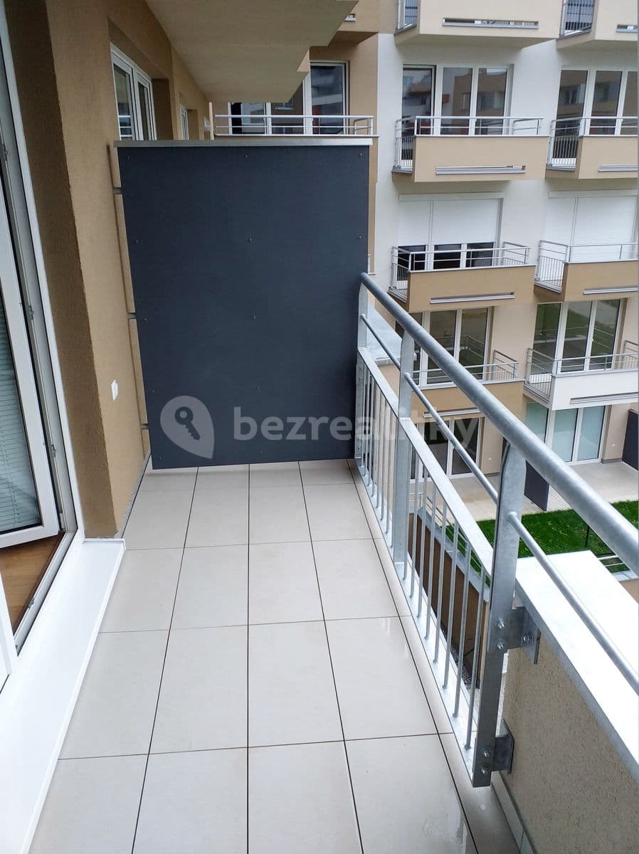 Studio flat to rent, 37 m², Mantovská, Prague, Prague Studio flat to rent, 37 m², Mantovská, Prague, Prague