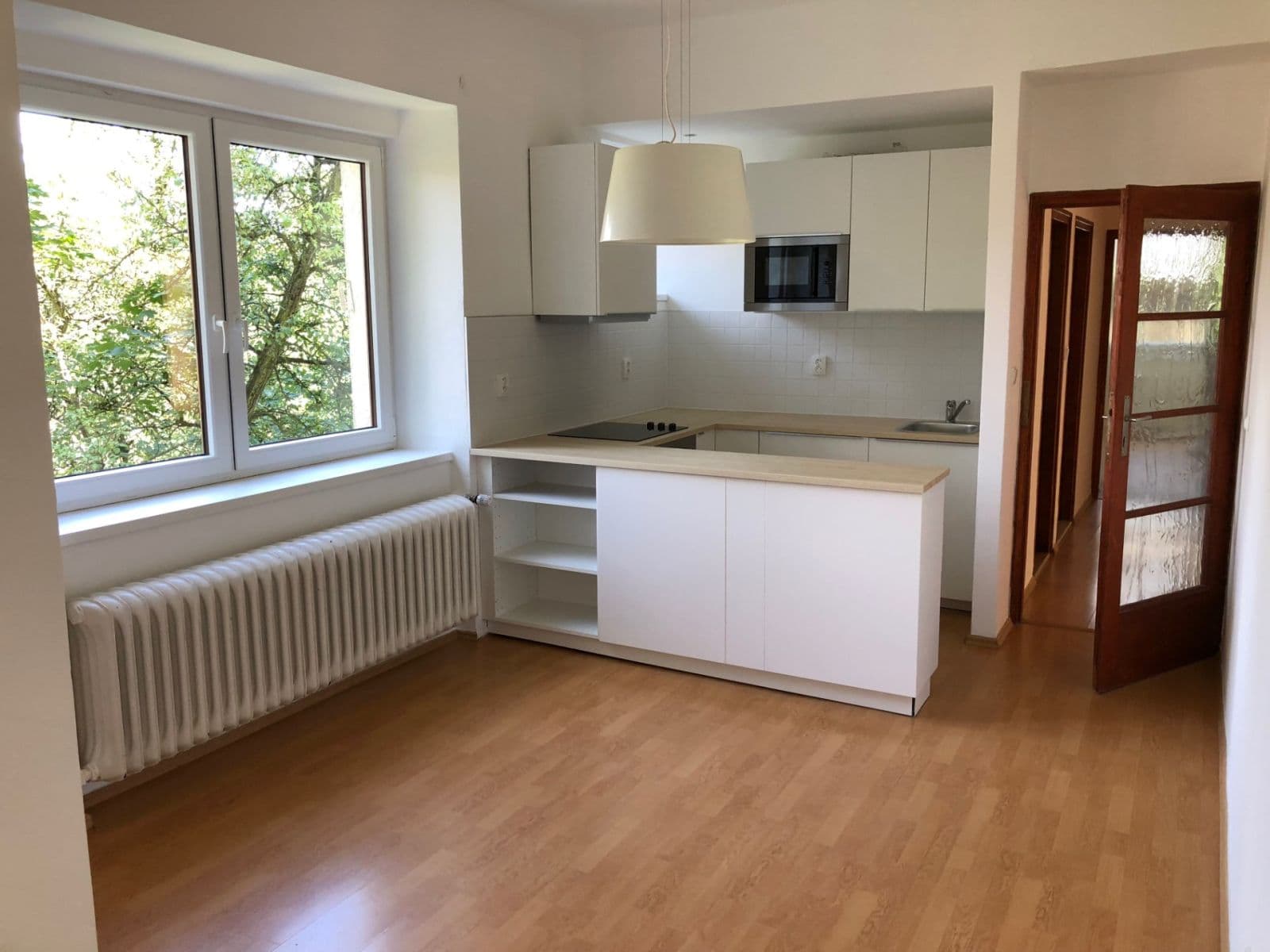3 bedroom flat to rent, 85 m², Pod Kesnerkou, Prague, Prague 3 bedroom flat to rent, 85 m², Pod Kesnerkou, Prague, Prague