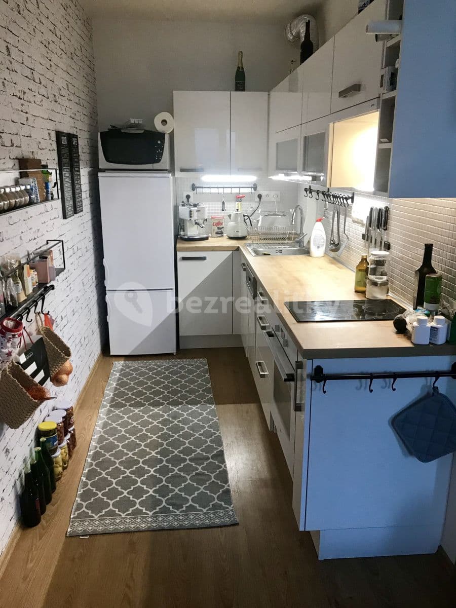 Studio flat to rent, 34 m², Milose Havla, Prague, Prague Studio flat to rent, 34 m², Milose Havla, Prague, Prague