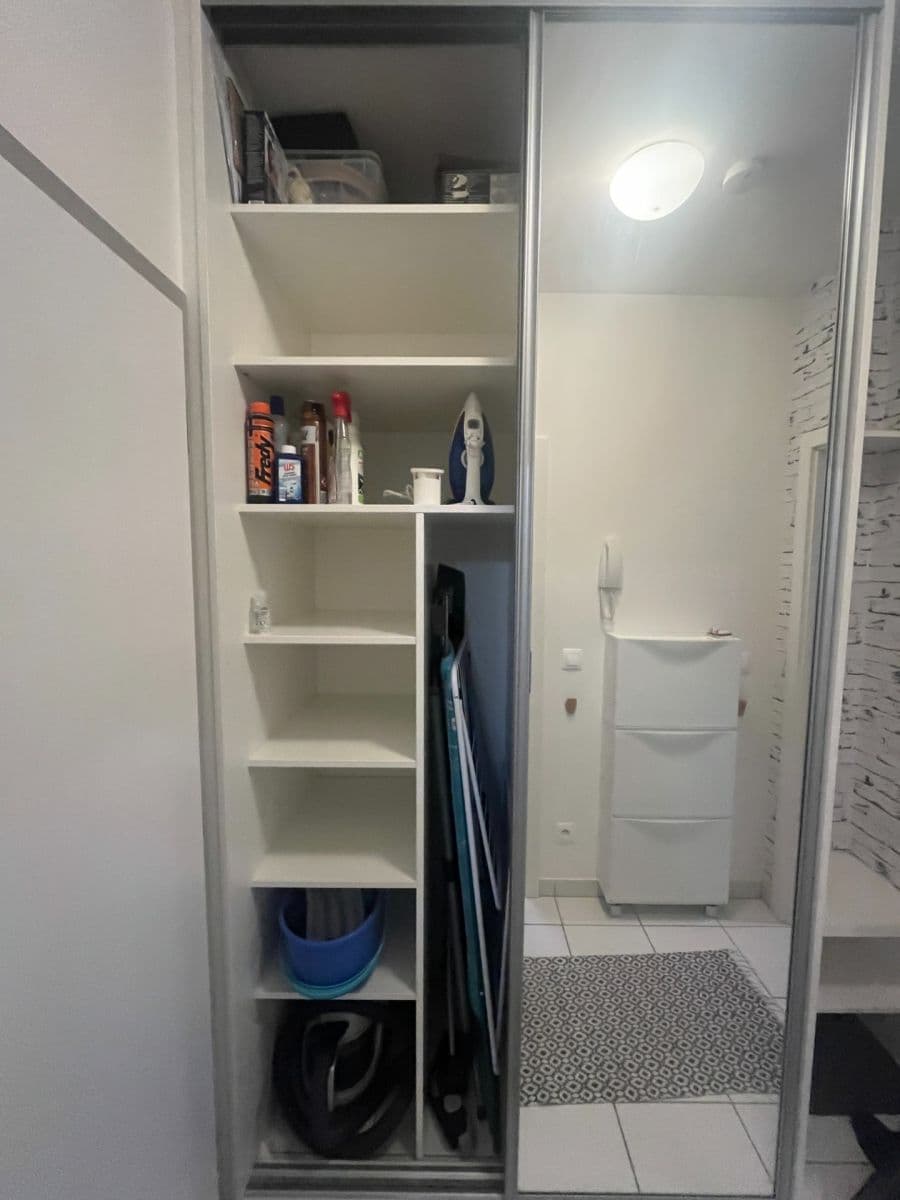 Studio flat to rent, 34 m², Milose Havla, Prague, Prague Studio flat to rent, 34 m², Milose Havla, Prague, Prague