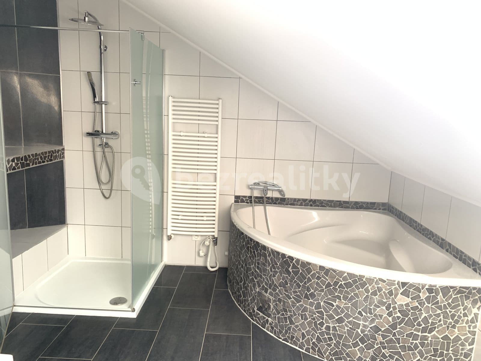 2 bedroom with open-plan kitchen flat to rent, 81 m², Schoellerova, Prague, Prague 2 bedroom with open-plan kitchen flat to rent, 81 m², Schoellerova, Prague, Prague