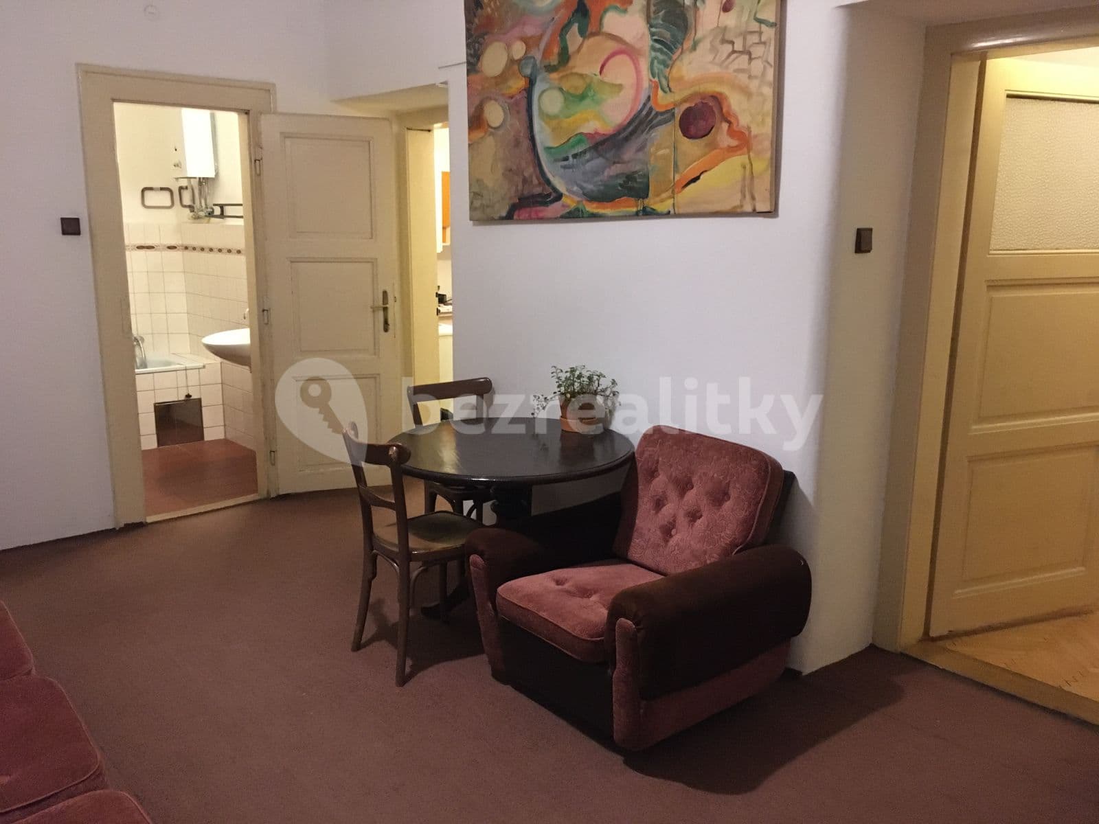 5 bedroom flat to rent, 16 m², Schnirchova, Prague, Prague 5 bedroom flat to rent, 16 m², Schnirchova, Prague, Prague