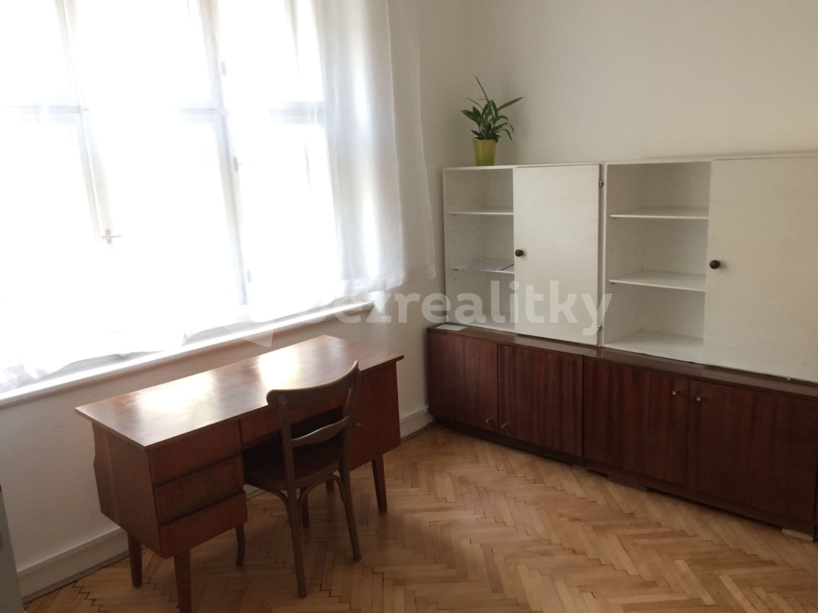 5 bedroom flat to rent, 16 m², Schnirchova, Prague, Prague 5 bedroom flat to rent, 16 m², Schnirchova, Prague, Prague