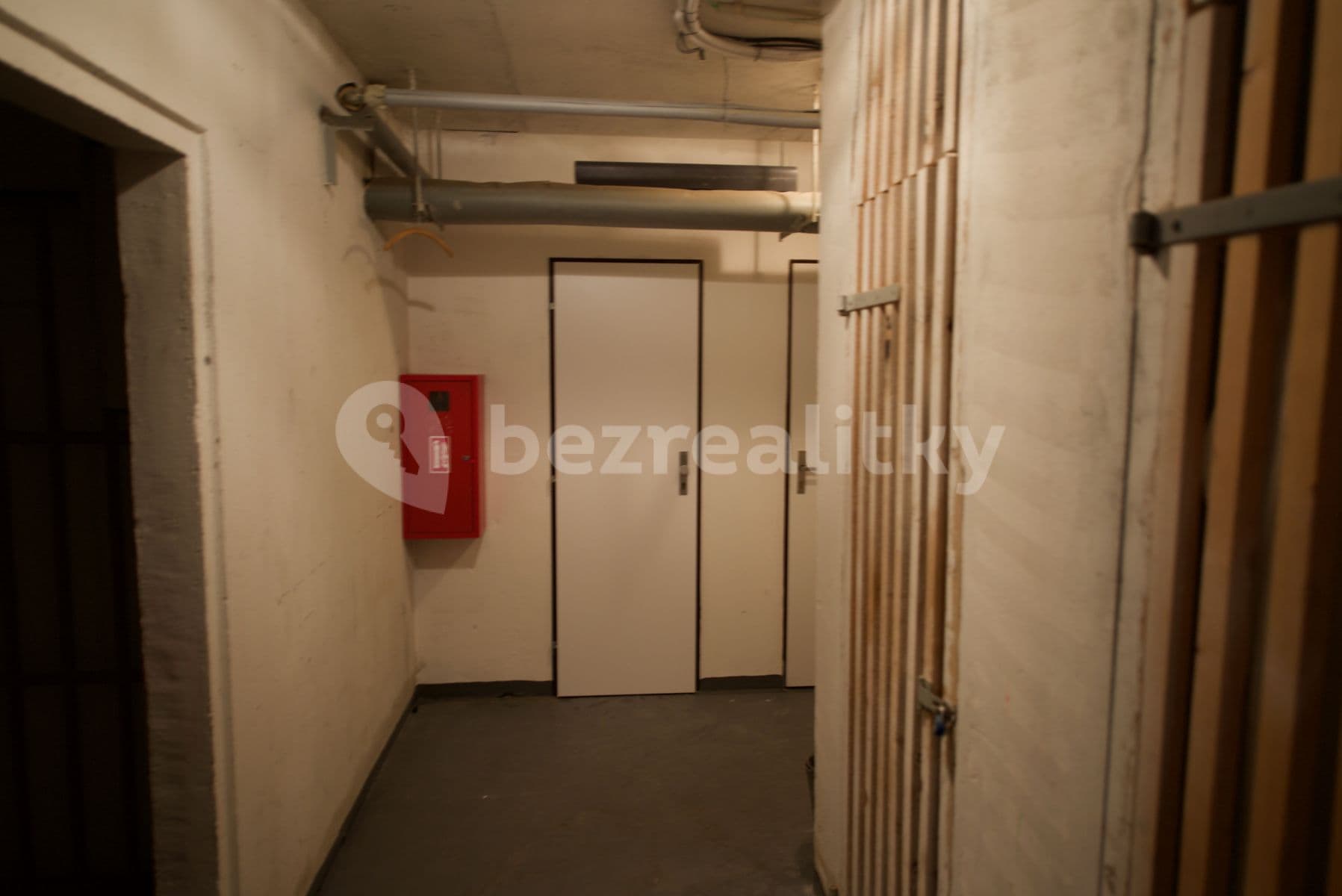 1 bedroom with open-plan kitchen flat to rent, 45 m², Zázvorkova, Prague, Prague 1 bedroom with open-plan kitchen flat to rent, 45 m², Zázvorkova, Prague, Prague