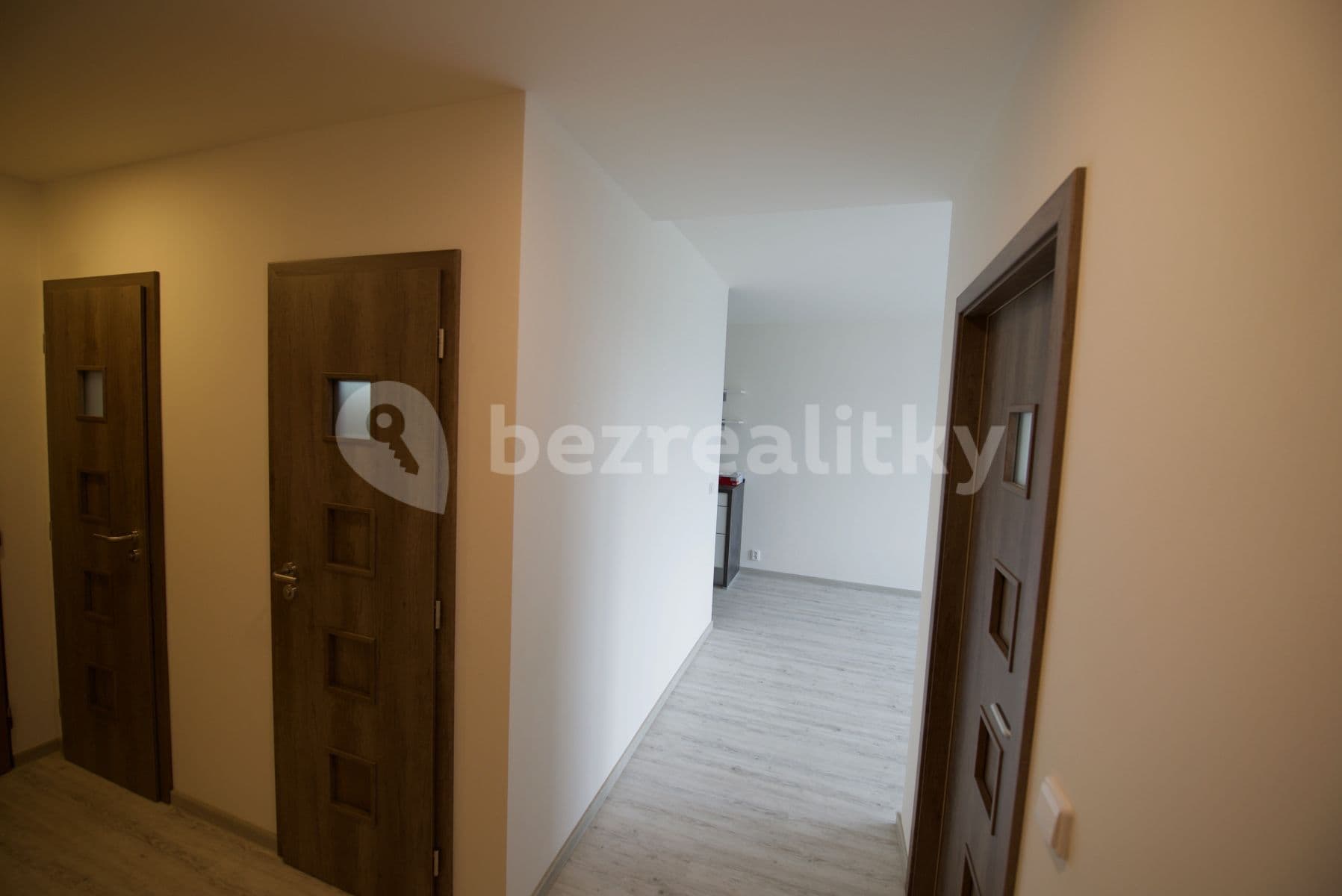 1 bedroom with open-plan kitchen flat to rent, 45 m², Zázvorkova, Prague, Prague 1 bedroom with open-plan kitchen flat to rent, 45 m², Zázvorkova, Prague, Prague