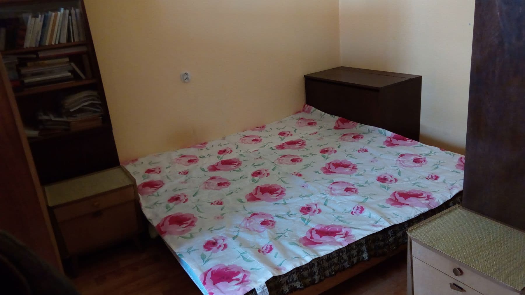 3 bedroom flat to rent, 22 m², Na Březince, Prague, Prague 3 bedroom flat to rent, 22 m², Na Březince, Prague, Prague