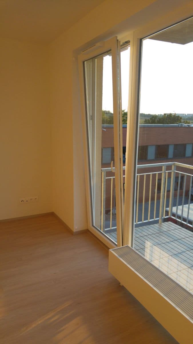 1 bedroom with open-plan kitchen flat to rent, 48 m², Ječná, Hostivice, Středočeský Region 1 bedroom with open-plan kitchen flat to rent, 48 m², Ječná, Hostivice, Středočeský Region