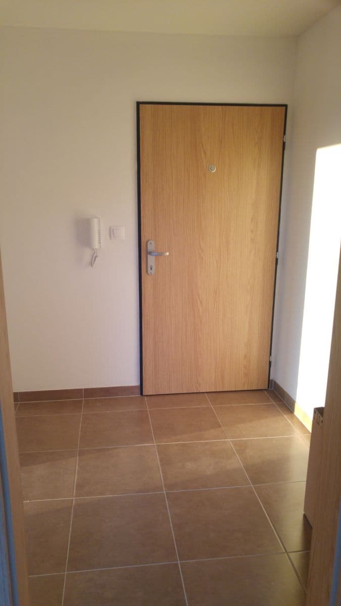 1 bedroom with open-plan kitchen flat to rent, 48 m², Ječná, Hostivice, Středočeský Region 1 bedroom with open-plan kitchen flat to rent, 48 m², Ječná, Hostivice, Středočeský Region