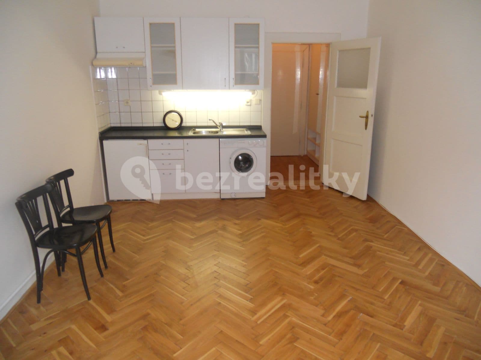 Studio flat to rent, 25 m², Koulova, Prague, Prague Studio flat to rent, 25 m², Koulova, Prague, Prague
