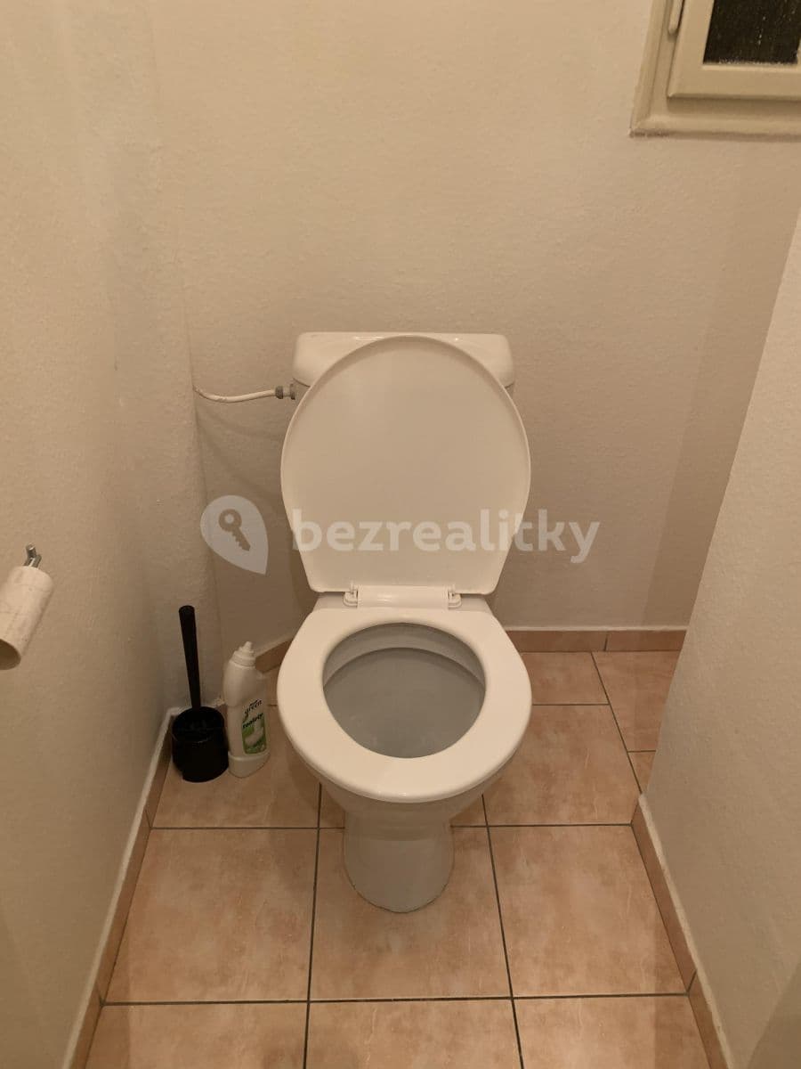 3 bedroom flat to rent, 75 m², Dvacátého osmého pluku, Prague, Prague 3 bedroom flat to rent, 75 m², Dvacátého osmého pluku, Prague, Prague