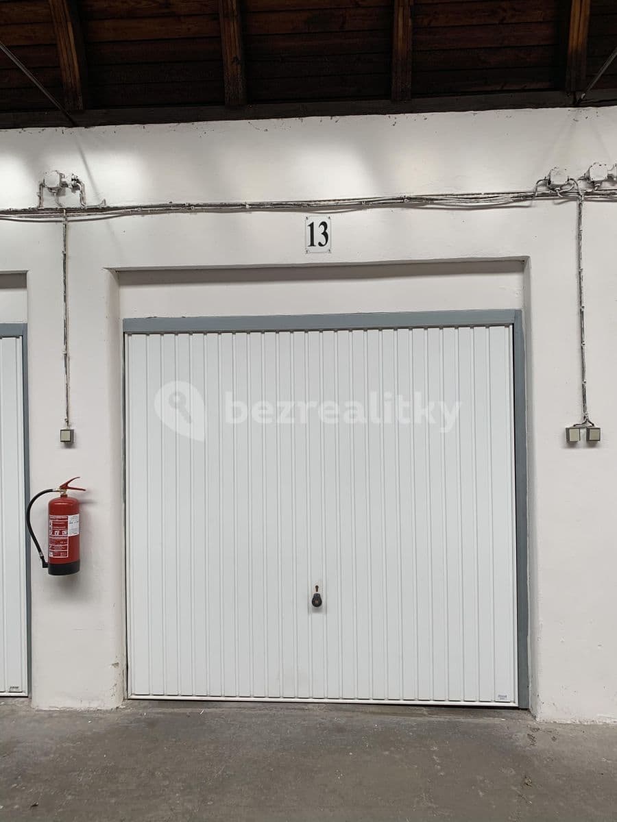 garage to rent, 11 m², Francouzská, Prague, Prague garage to rent, 11 m², Francouzská, Prague, Prague