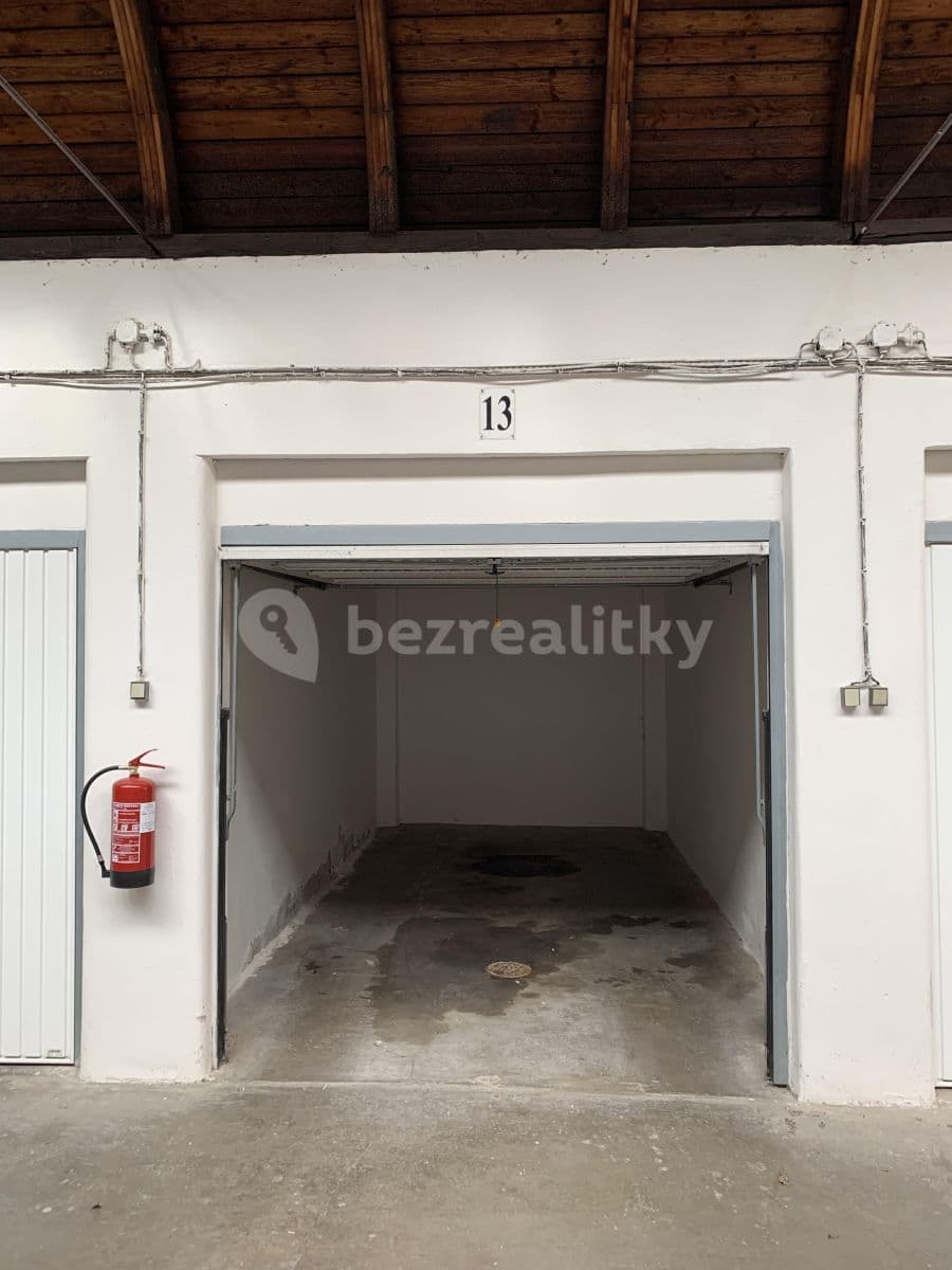 garage to rent, 11 m², Francouzská, Prague, Prague garage to rent, 11 m², Francouzská, Prague, Prague