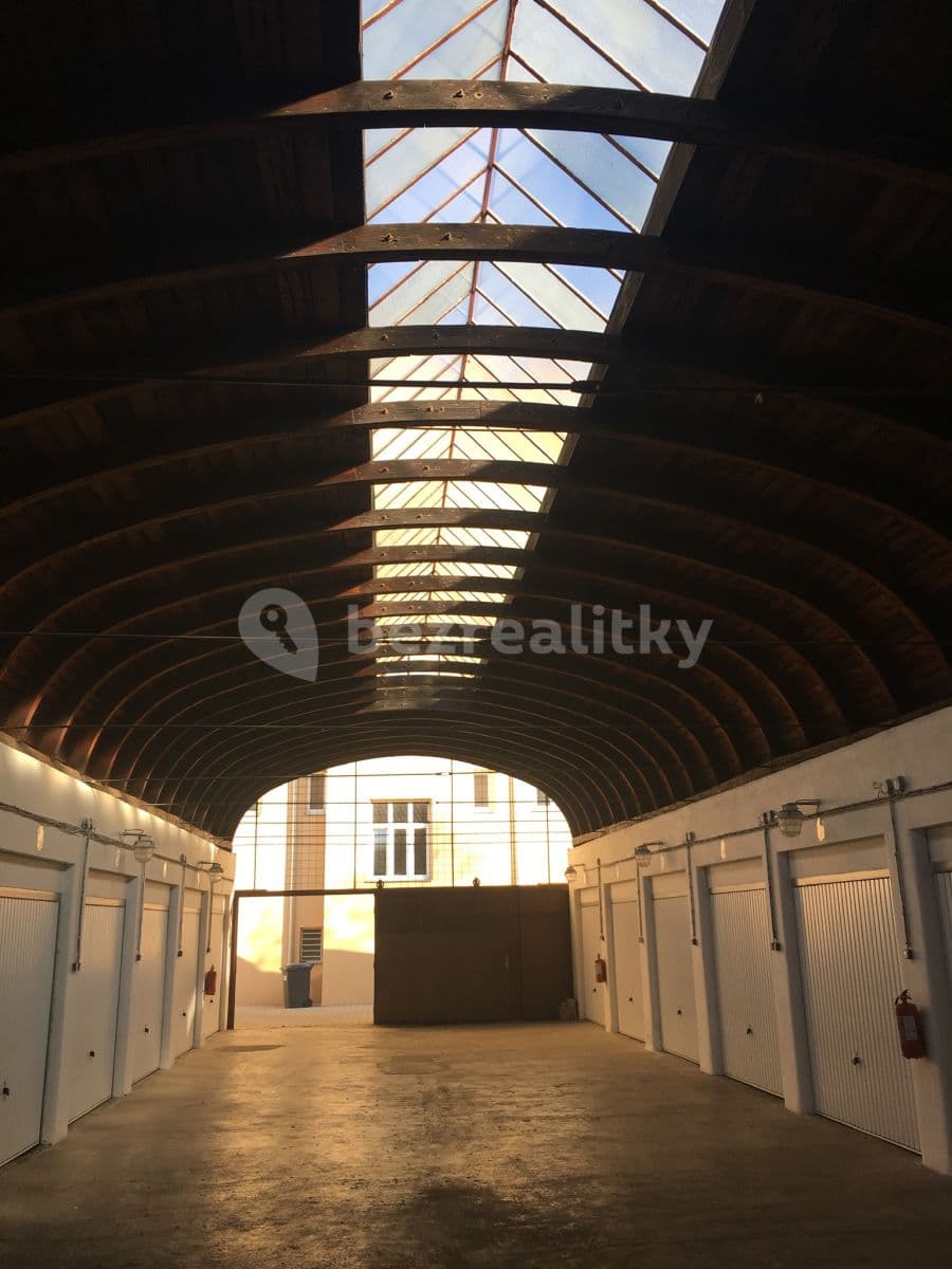 garage to rent, 11 m², Francouzská, Prague, Prague garage to rent, 11 m², Francouzská, Prague, Prague