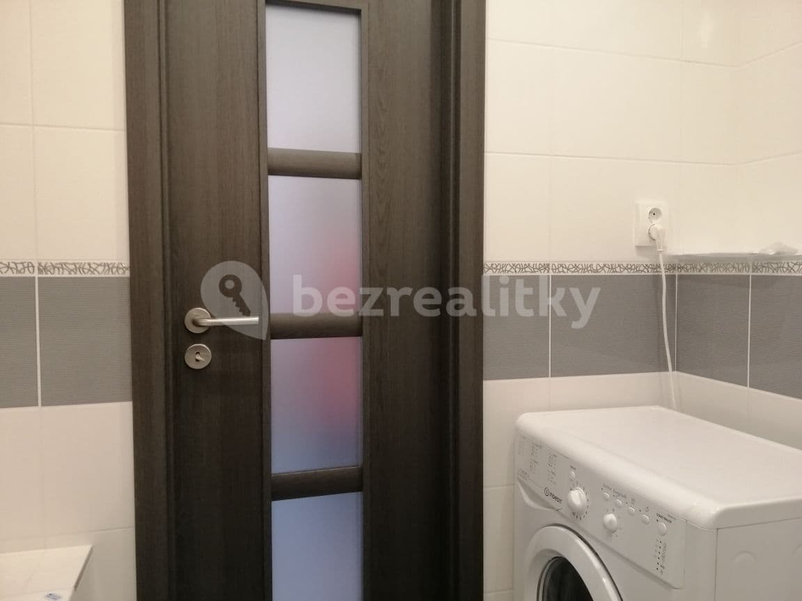 1 bedroom with open-plan kitchen flat to rent, 43 m², Kardašovská, Prague, Prague 1 bedroom with open-plan kitchen flat to rent, 43 m², Kardašovská, Prague, Prague