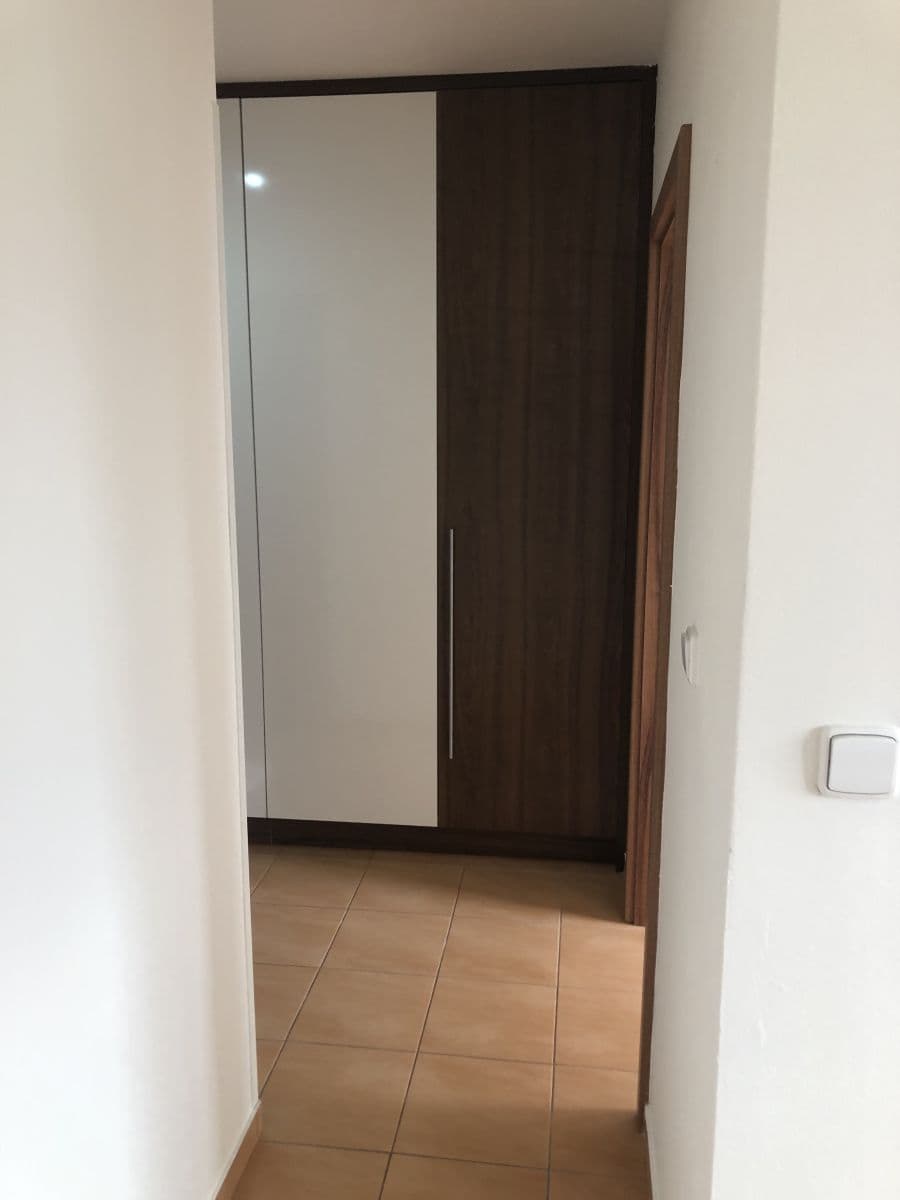 1 bedroom with open-plan kitchen flat to rent, 40 m², Italská, Kladno, Středočeský Region 1 bedroom with open-plan kitchen flat to rent, 40 m², Italská, Kladno, Středočeský Region