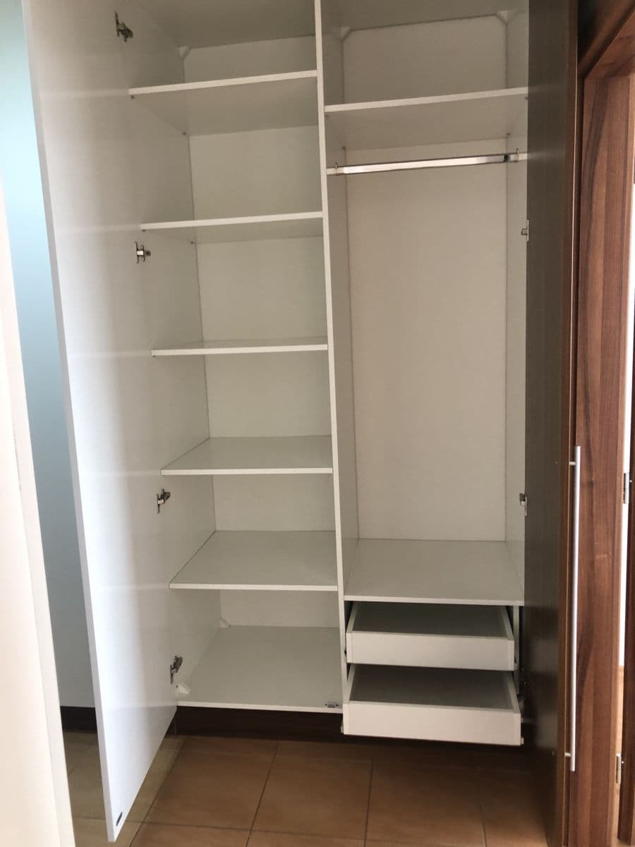 1 bedroom with open-plan kitchen flat to rent, 40 m², Italská, Kladno, Středočeský Region 1 bedroom with open-plan kitchen flat to rent, 40 m², Italská, Kladno, Středočeský Region