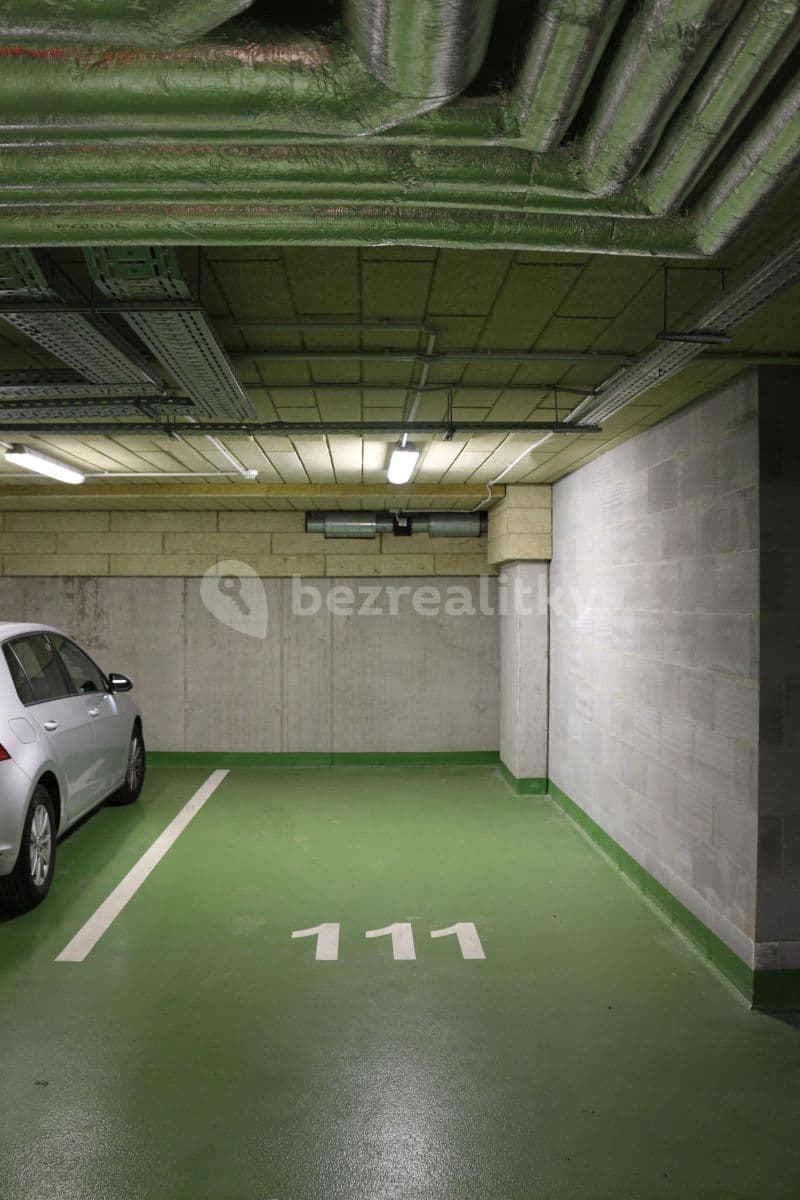 Studio flat to rent, 42 m², Škrábkových, Prague, Prague Studio flat to rent, 42 m², Škrábkových, Prague, Prague