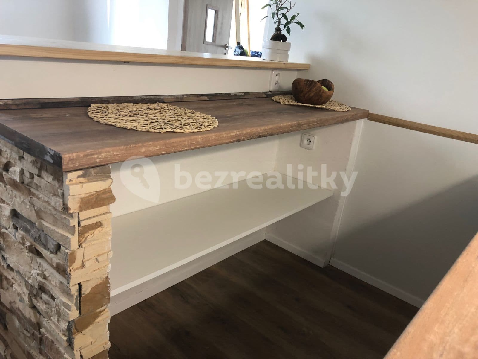 1 bedroom with open-plan kitchen flat to rent, 37 m², Barrandova, Ústí nad Labem, Ústecký Region 1 bedroom with open-plan kitchen flat to rent, 37 m², Barrandova, Ústí nad Labem, Ústecký Region