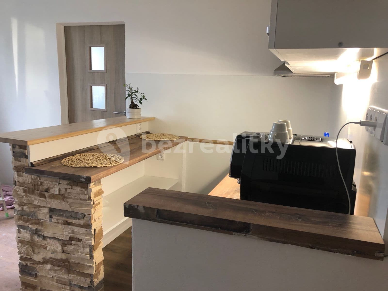 1 bedroom with open-plan kitchen flat to rent, 37 m², Barrandova, Ústí nad Labem, Ústecký Region 1 bedroom with open-plan kitchen flat to rent, 37 m², Barrandova, Ústí nad Labem, Ústecký Region